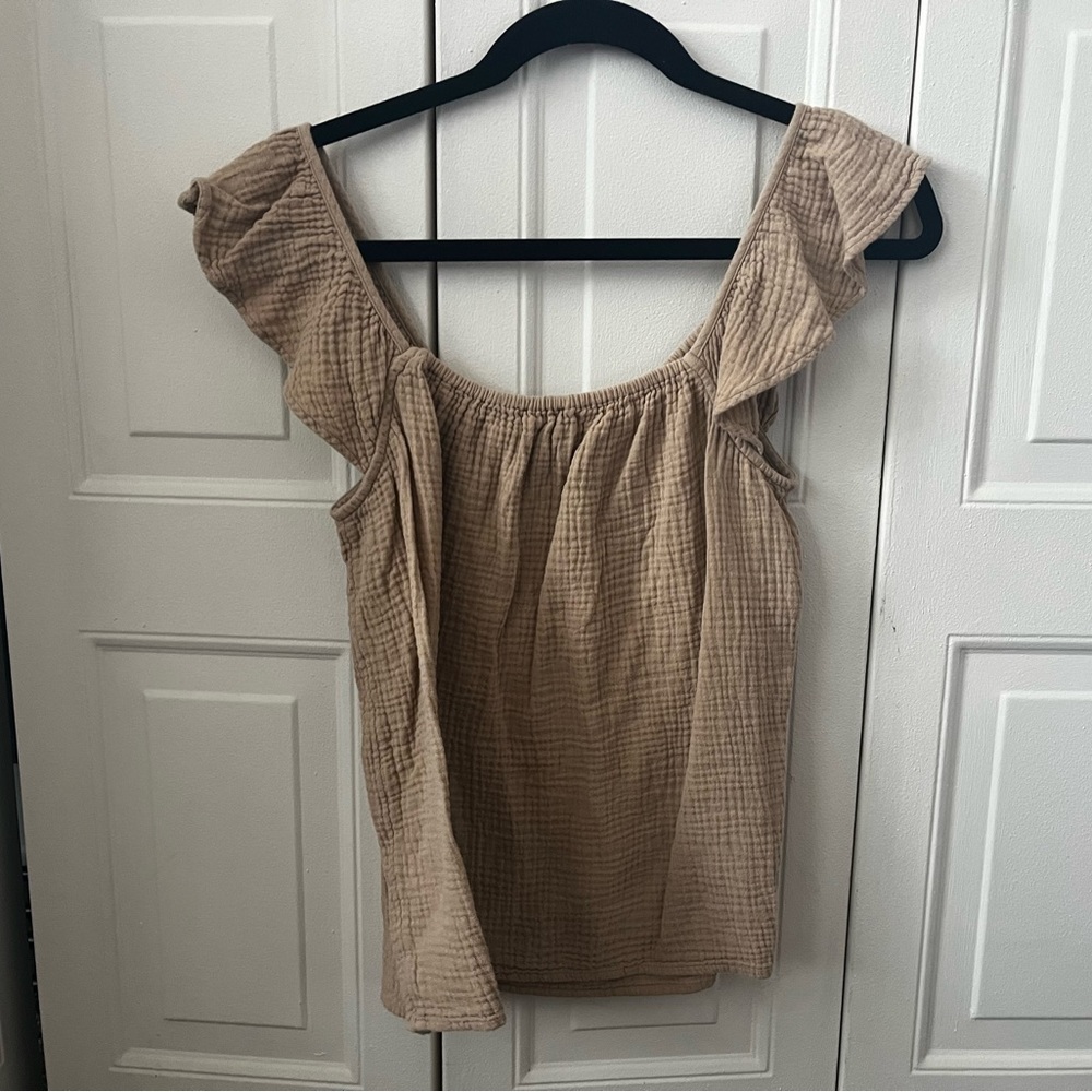 linen shirt. size medium.